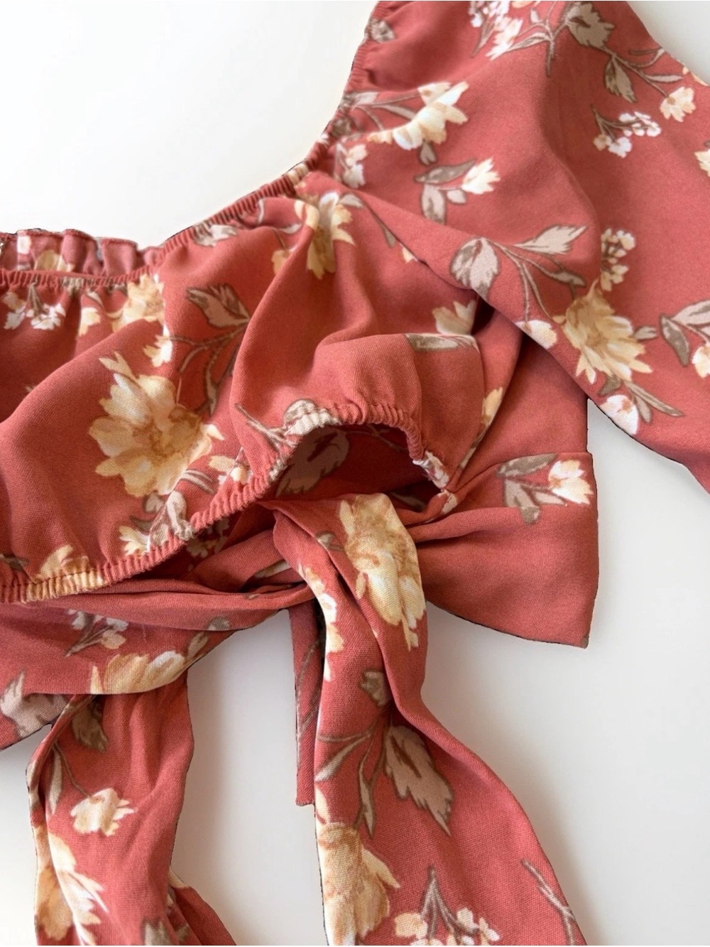 NWT Altar'd State Women's XS Pink Floral Puff Sleeve Tie Cropped Blouse - Picture 6 of 7